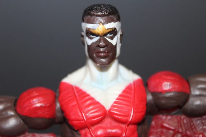 Figurine Faucon - Marvel - photo numéro 2