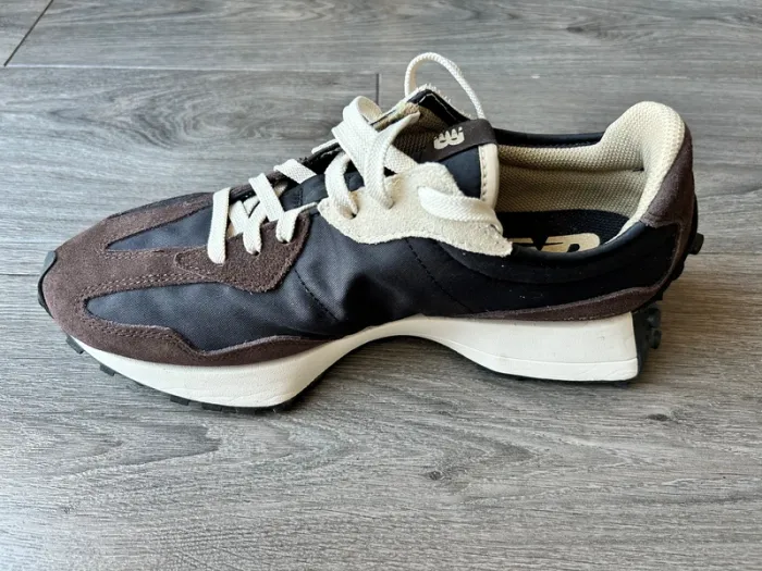 Baskets New Balance 327 Marron Taille 44 Neuves - photo numéro 5
