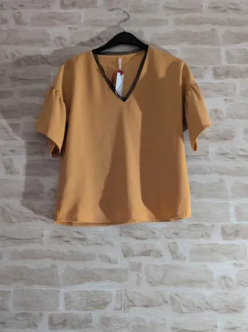 Haut I.Code – Taille 34/36 – Neuf avec étiquette