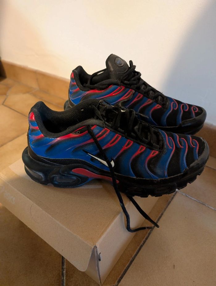Baskets Nike TN pointure 38,5 avec facture d'achat Authentique