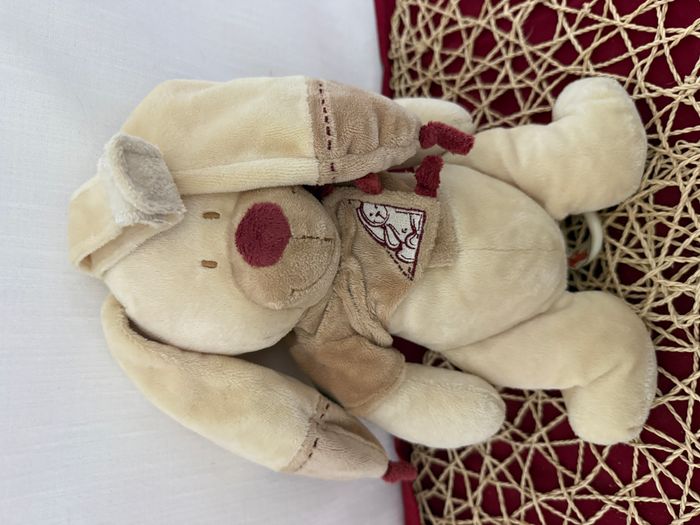 Doudou musical lapin gilet beige bordeaux NICOTOY