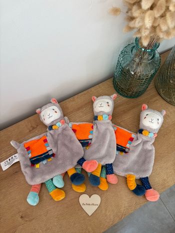 Lot doudou lama gris multicolore 