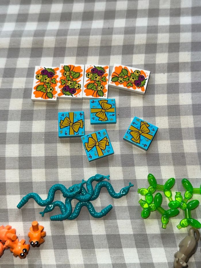 32 Accessoires pour figurines Lego, jamais joué ou exposé - photo numéro 4