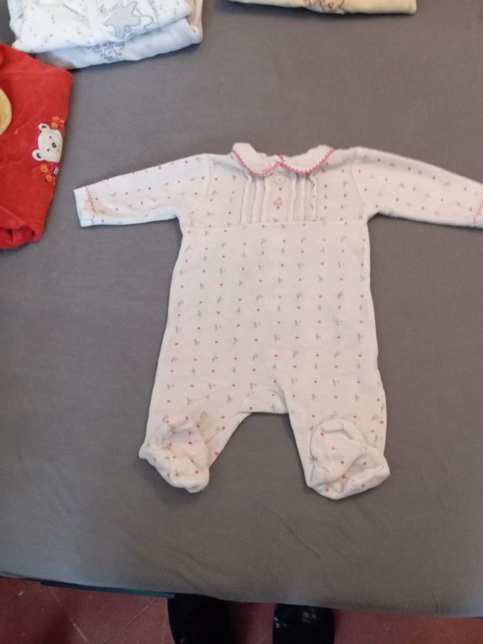 Lot de 5 pyjamas taille 1 mois - photo numéro 3