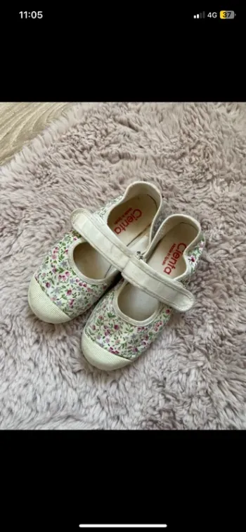 Sandale ballerine taille 29