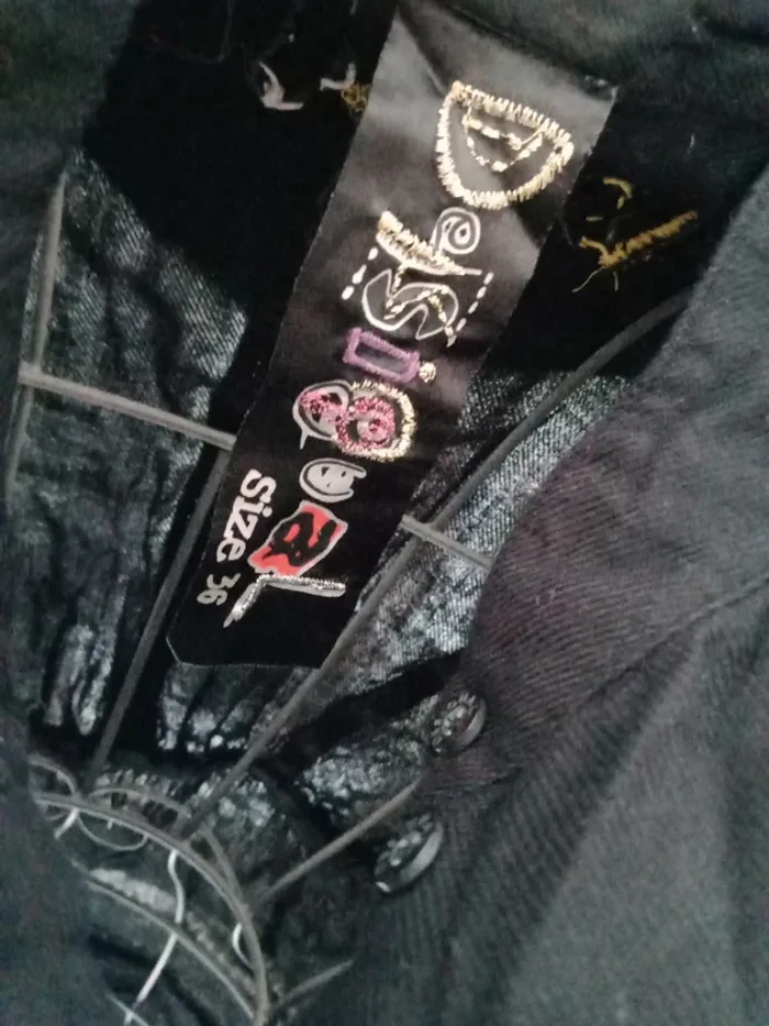 Robe noir et motifs dezigual - photo numéro 8