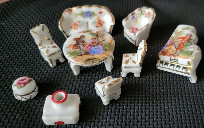 Lot de fèves vintage en verre + porcelaine en Lot ou à l'unité
Remise en main propre possible a Rueil-Malmaison (place besche) - photo numéro 2