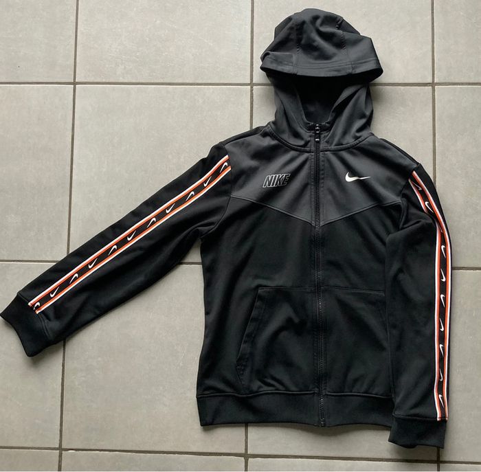 Nike sportswear REPEAT sweat zippé à capuche