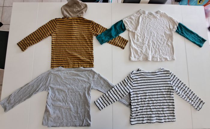 Lot de 4 t-shirts ML garçon 5 ans BE - photo numéro 3