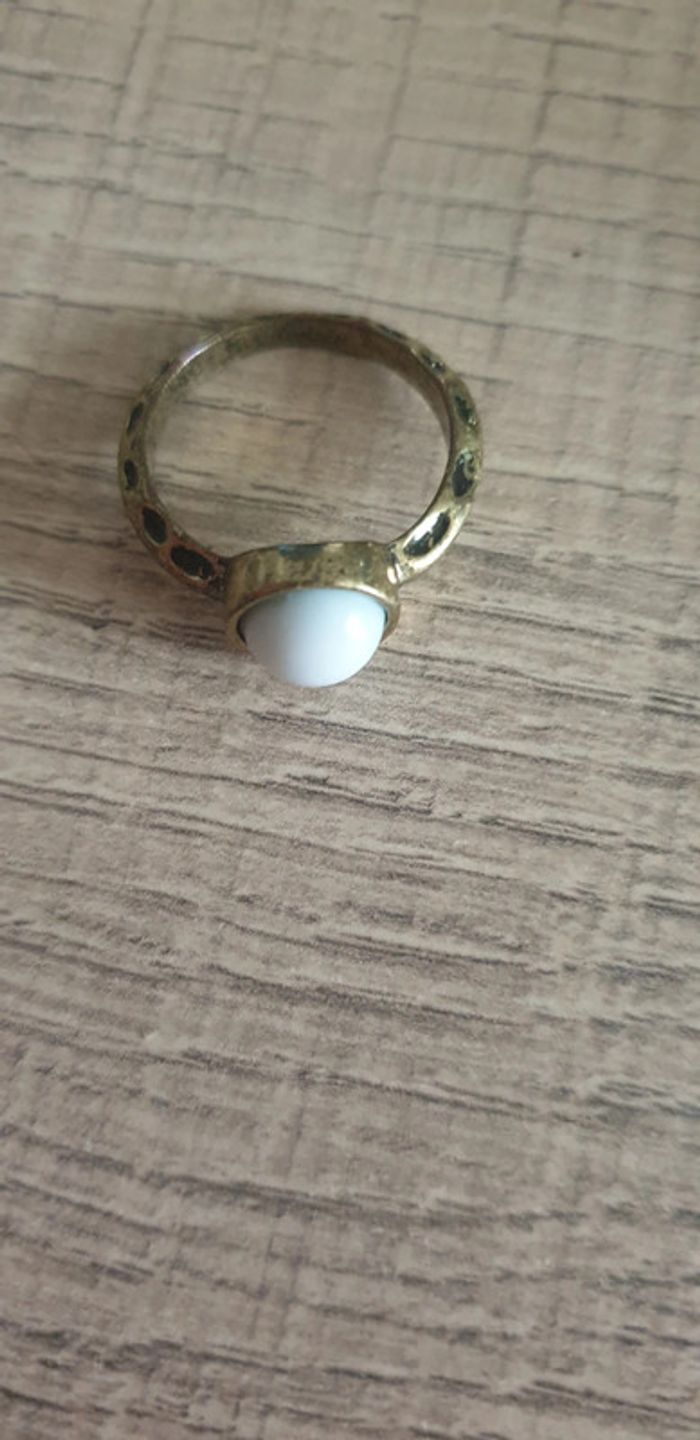 Bague doré vieilli, pierre verte pâle (réduction sur les lots) - photo numéro 4