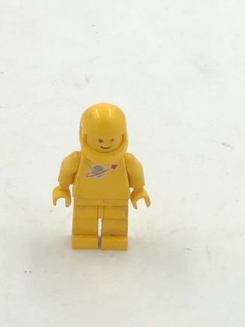 Figurine Lego vintage Space jaune