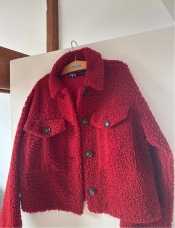 Manteau bouclettes rouge 