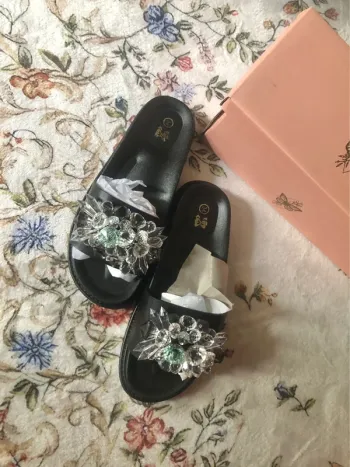 Mules sandales neuve fille 34