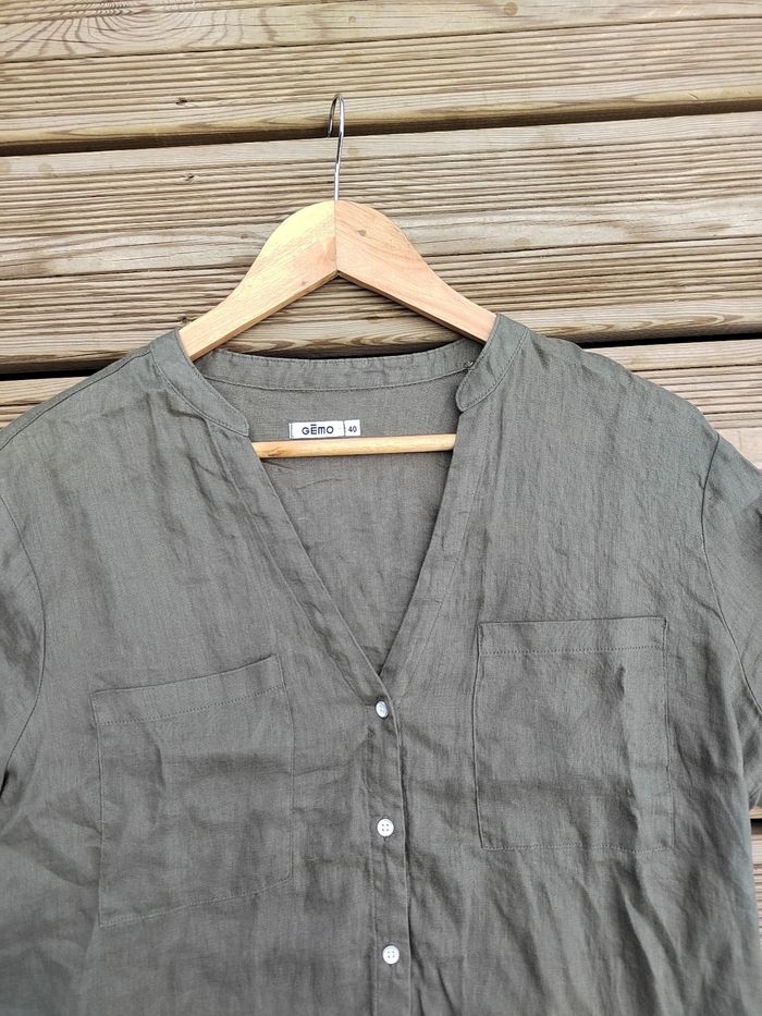 Chemise Kaki à Col en V – Taille 40 / L – Très bon état  – Gémo - photo numéro 3