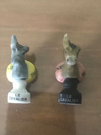 2 fèves Âne Farine Le Cavalier