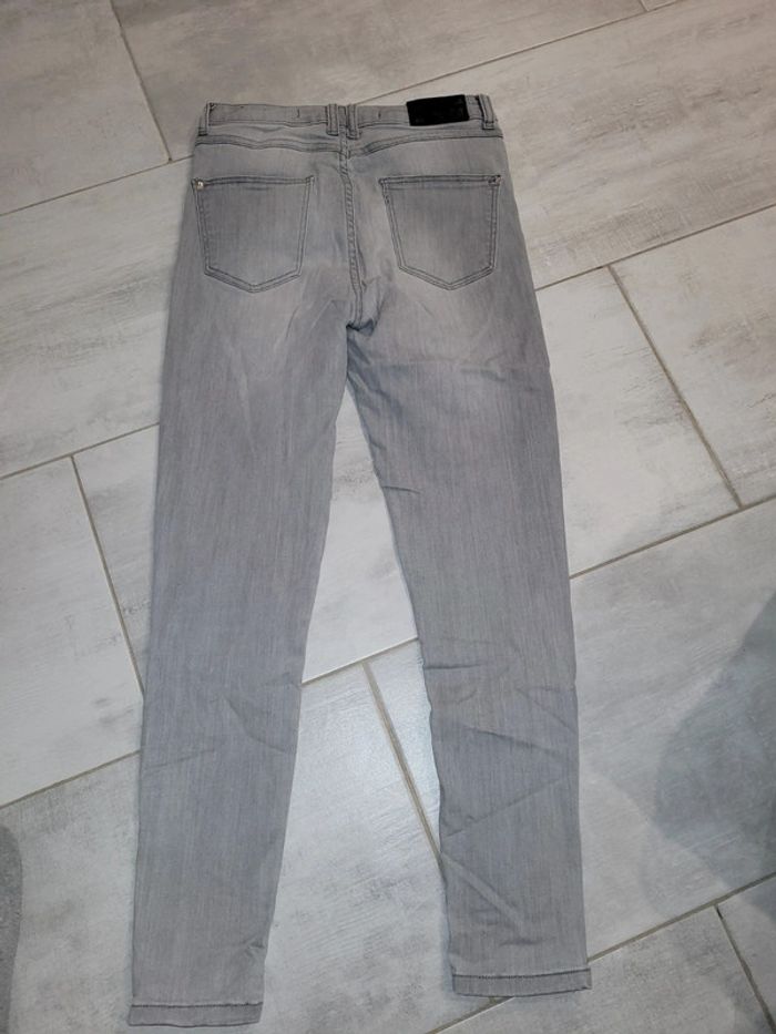 Jean skinny Jennyfer, taille 38. - photo numéro 2