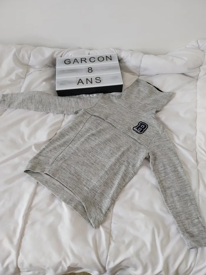 Pull garçon 8 ans