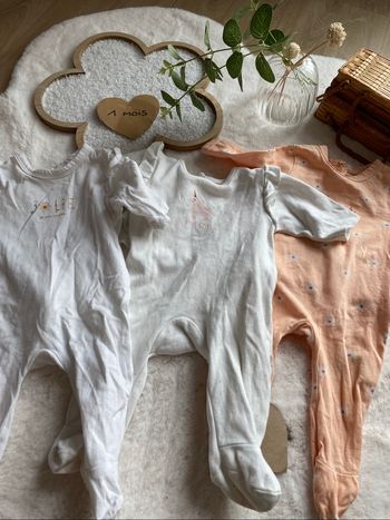 Lot de trois pyjamas
