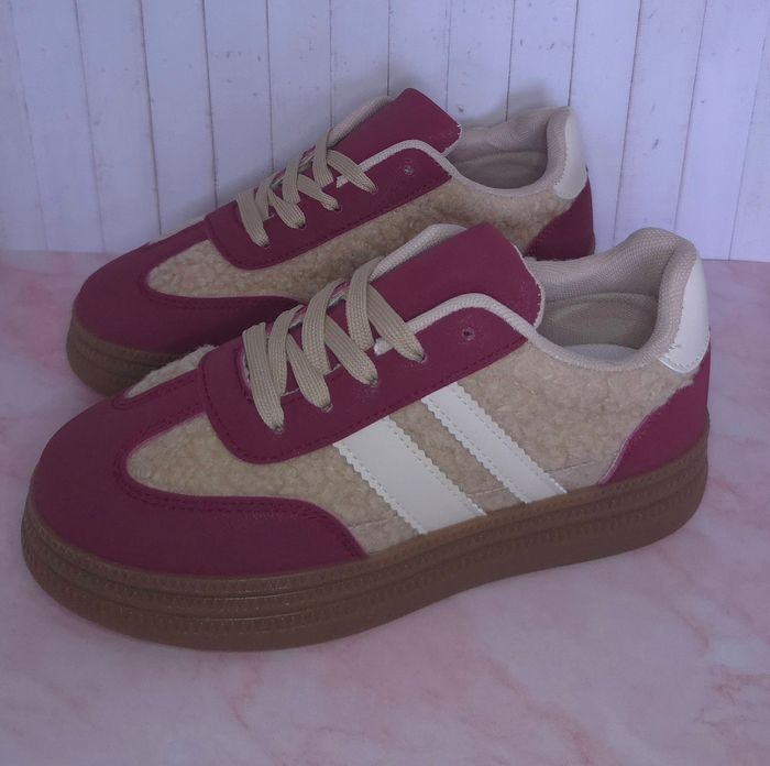 Baskets femmes bordeaux beige moumoute tendances - Taille 36 - NEUVES 🌟