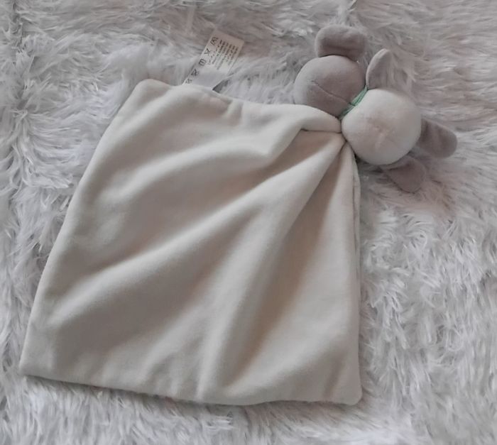 Doudou peluche éléphant avec mouchoir multicolores- Shima - photo numéro 2