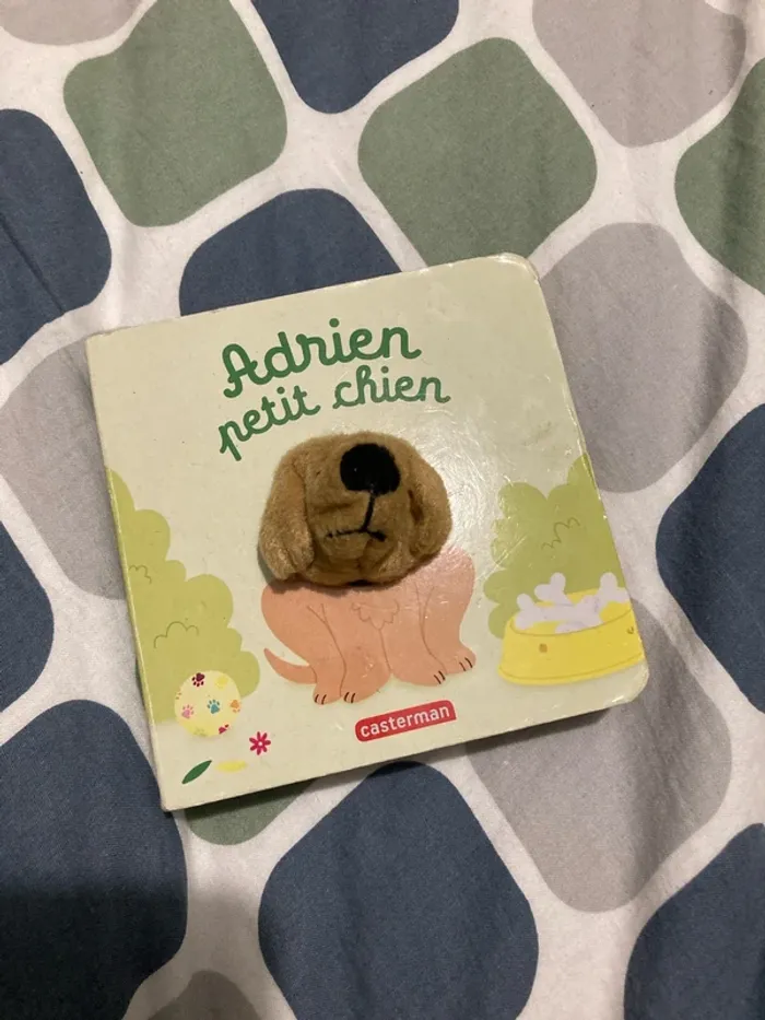 Livre « Adrien petit chien »