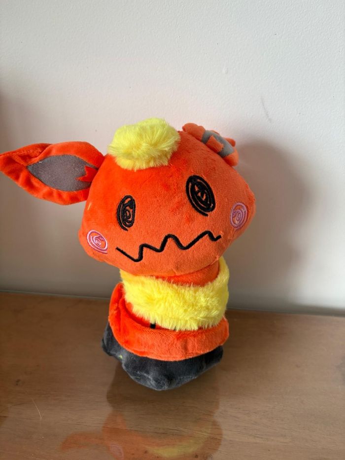 Mimiqui cosplay pyroli Peluche Nintendo Pokémon