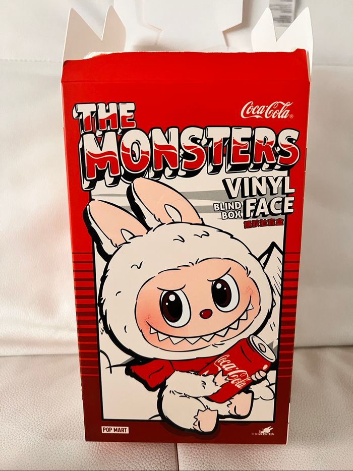 Popmart Labubu Coca-Cola the monsters original - photo numéro 4