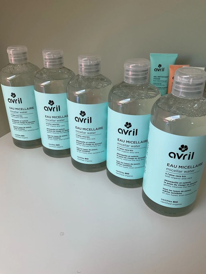 Lot de 5 flacons eau micellaire bio Avril