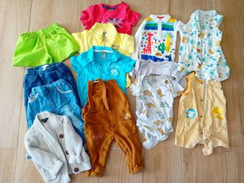 Lot bebe garçon 9 mois