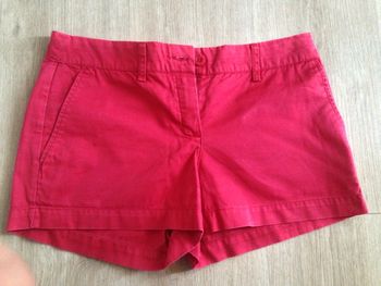Short rouge