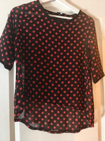 T shirt fluide transparent à pois
