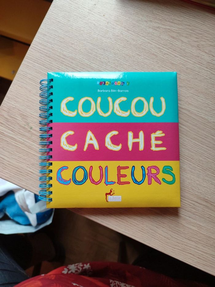 Coucou cache couleurs - photo numéro 2