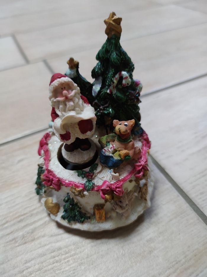 Figurine de Noël musicale