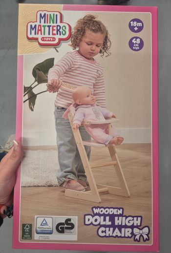 Chaise haute en bois pour poupon