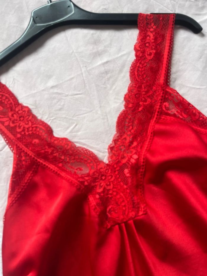 Débardeur rouge - photo numéro 2