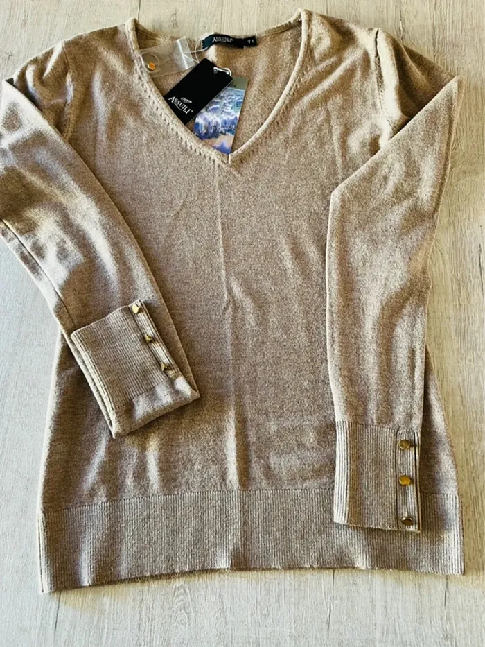 Pull col en v neuf Femme Assuili - photo numéro 3