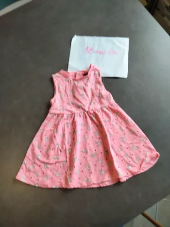 Robe rose à chats