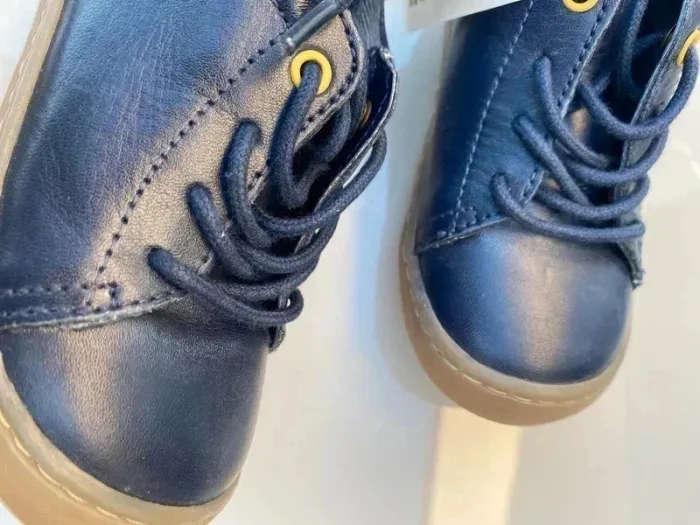 Chaussures montantes en cuir à lacets pointure 20 Obaibi Neuves val 35,9 - photo numéro 3