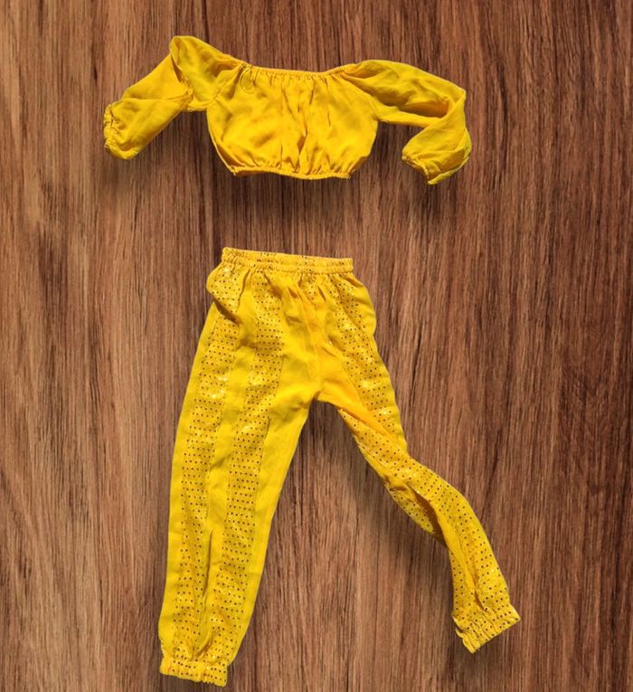 Lot de deux tenues Bollywood jaune