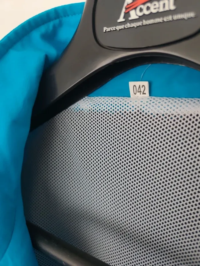 Veste bleue taille 42 - photo numéro 3