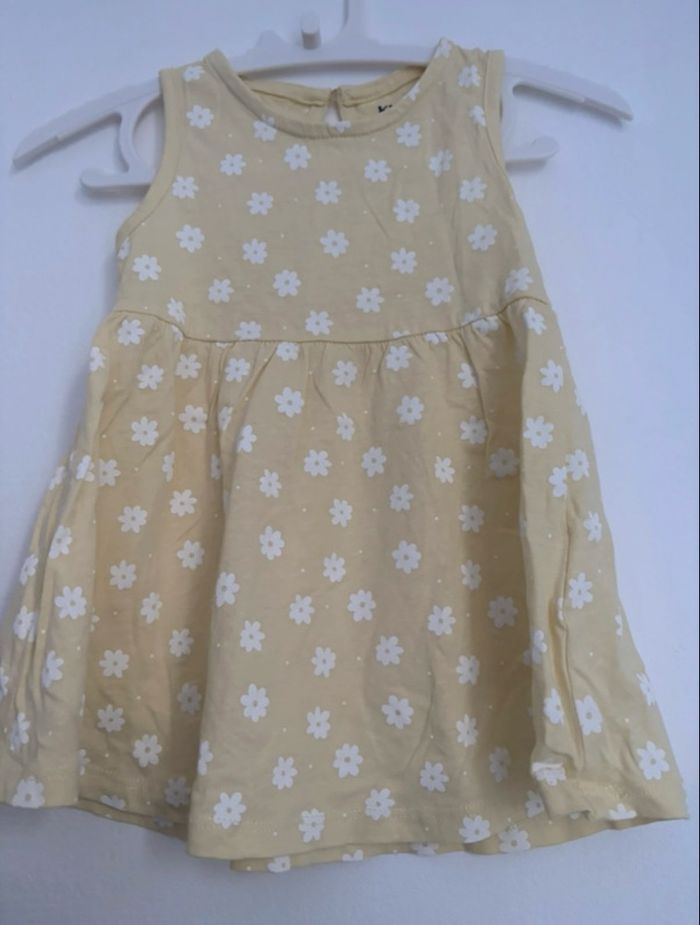 Robe jaune 9 mois