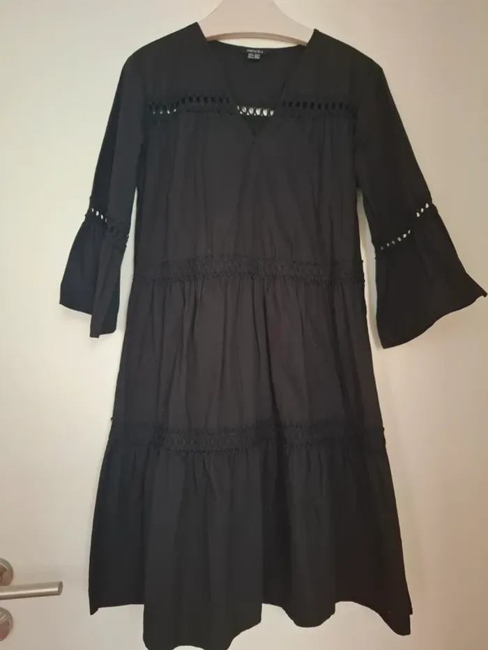 Robe noire en coton détails ajourés - Boutique indépendante - Taille 36 🖤 - photo numéro 5