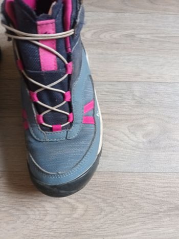 Chaussures 33 montante de marche montagne  waterproof