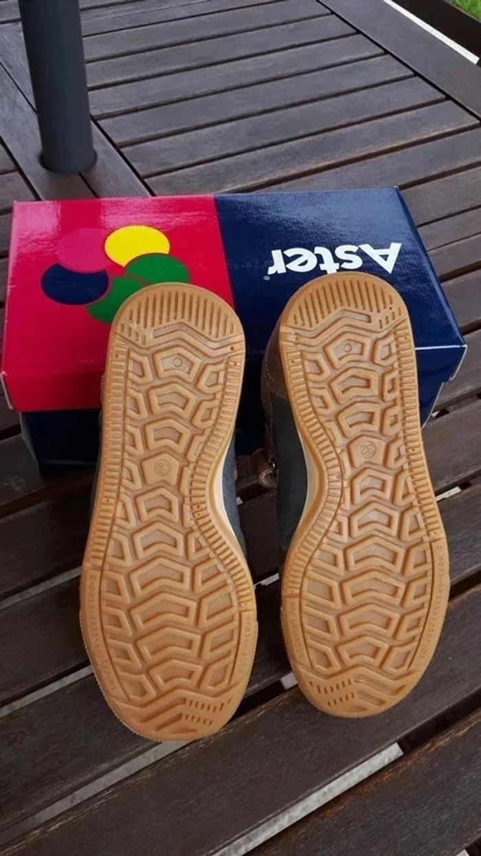45 € Chaussures ASTER taille 32 Neuves - photo numéro 5