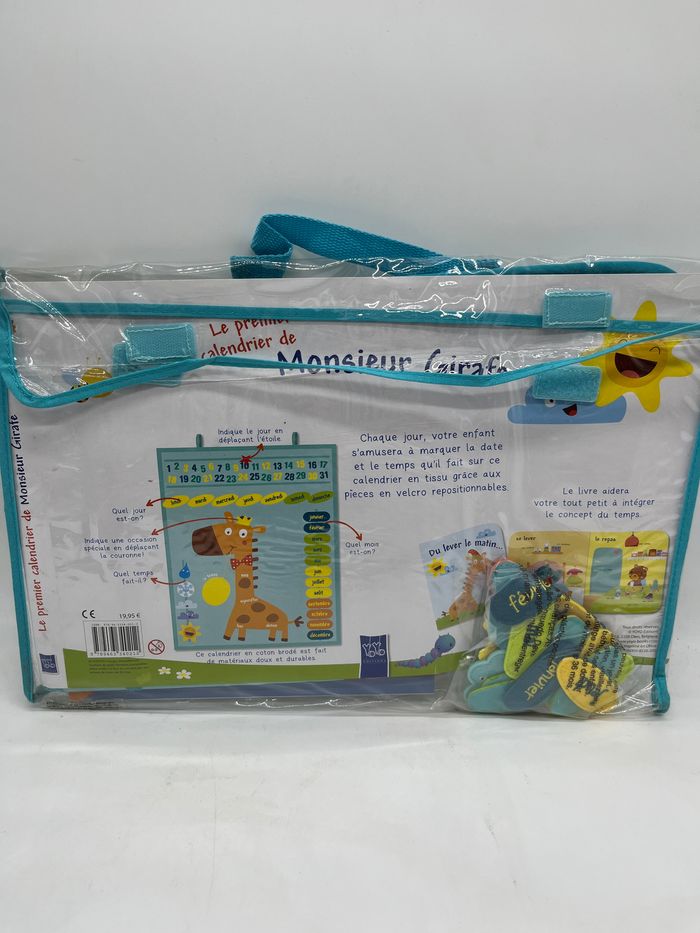 Le premier calendrier de Monsieur Girafe avec son calendrier tissu et ces pièces Velcro - photo numéro 4