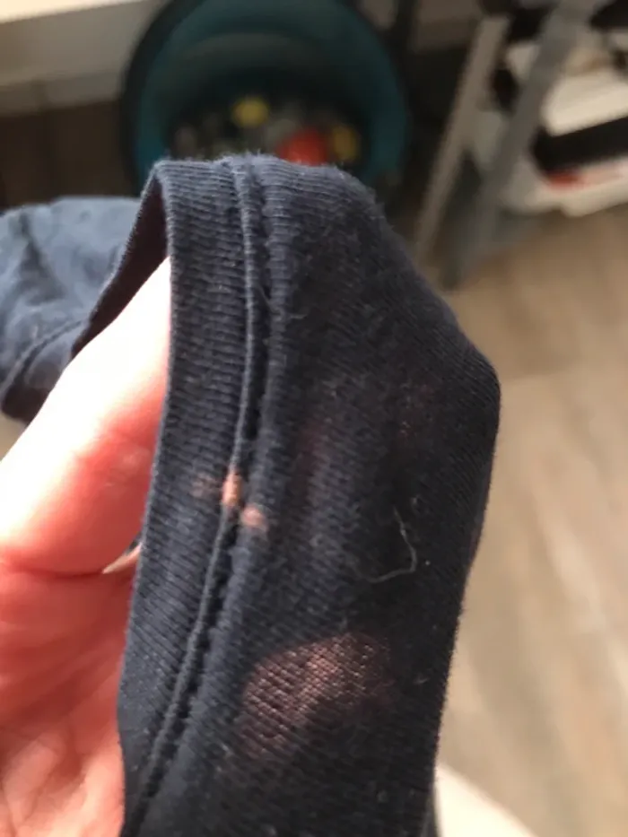 2 jeans et 3 tee-shirts - photo numéro 12