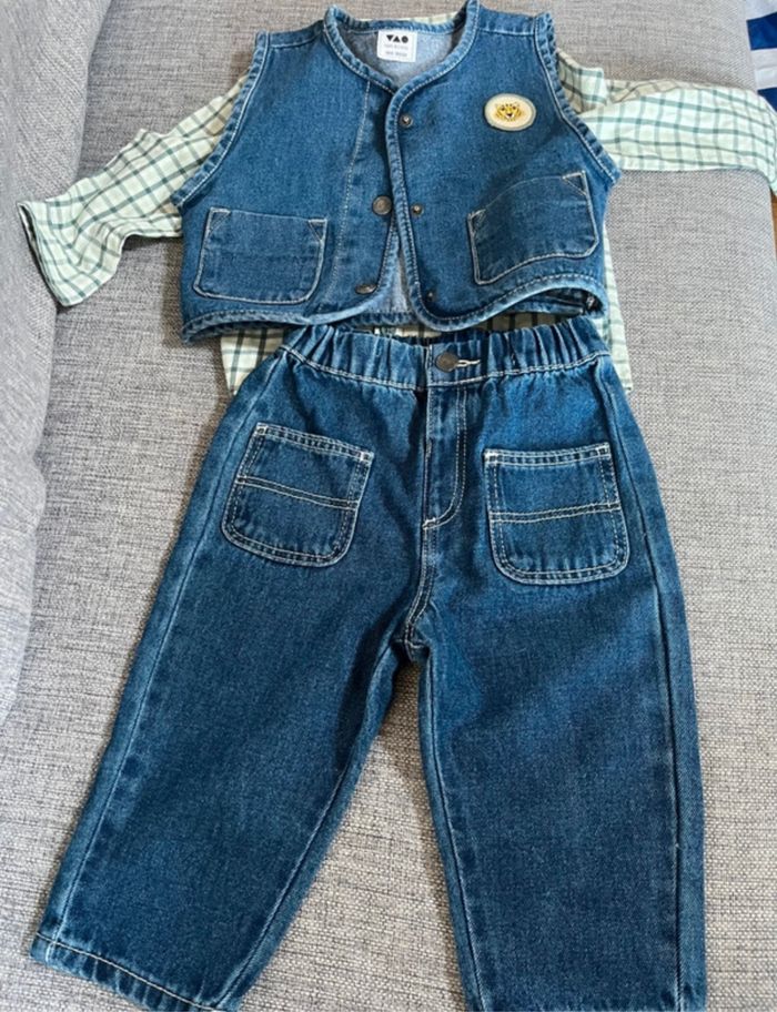 Ensemble jean chemise gilet tape à l œil