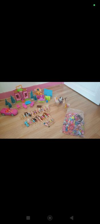 Gros lot mini poupée type polly pocket