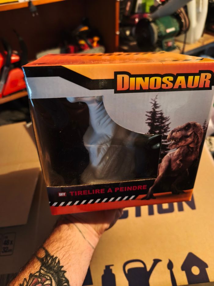 Tirelire t-rex - photo numéro 2