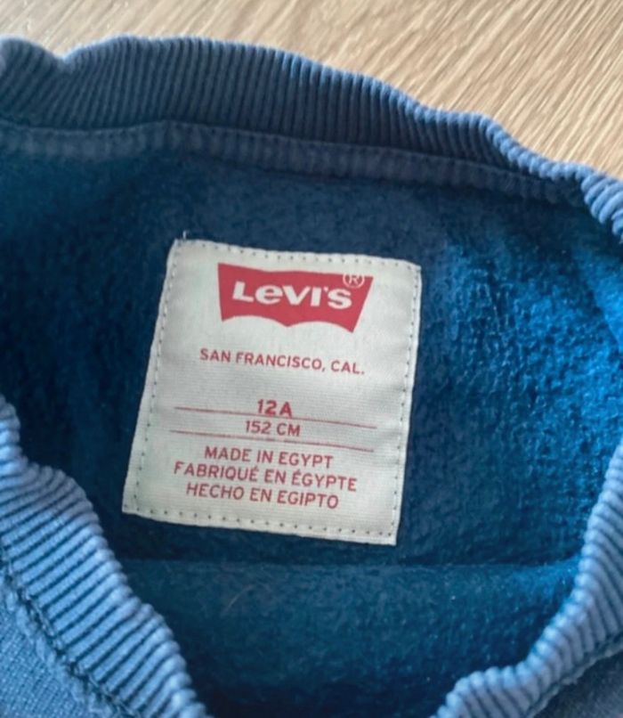 Pull Levi’s bleu marine et rouge - photo numéro 2
